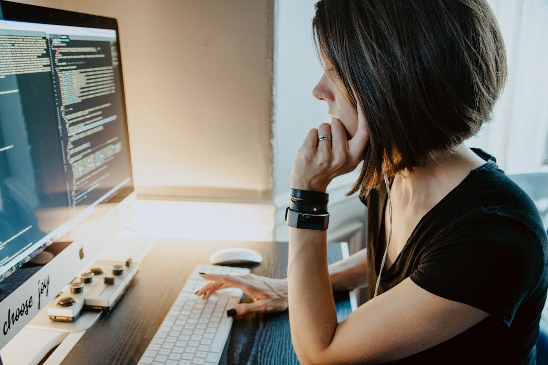 it professional coding at desk